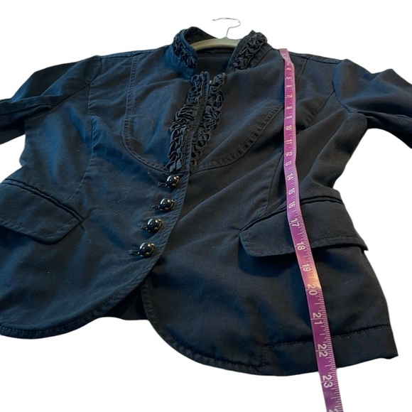 Super cute, navy Victorian style jacket, beautiful buttons, pockets, tailored Ss - Picture 7 of 10